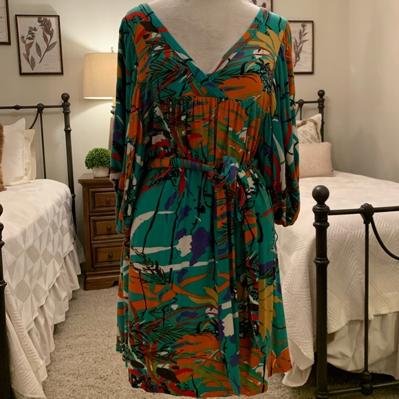 Jaloux Tunic Dress - Picture 2 of 10
